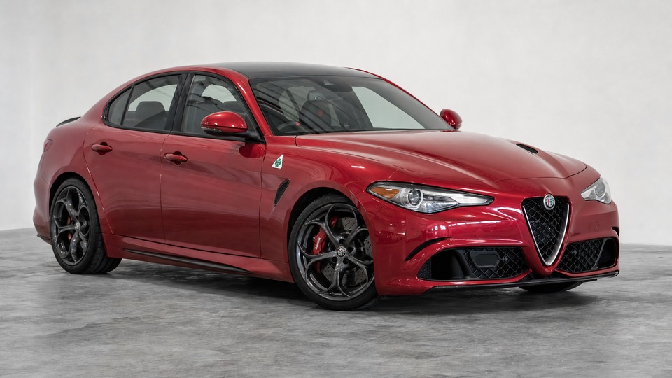 Alfa Romeo Giulia Quadrifoglio 952