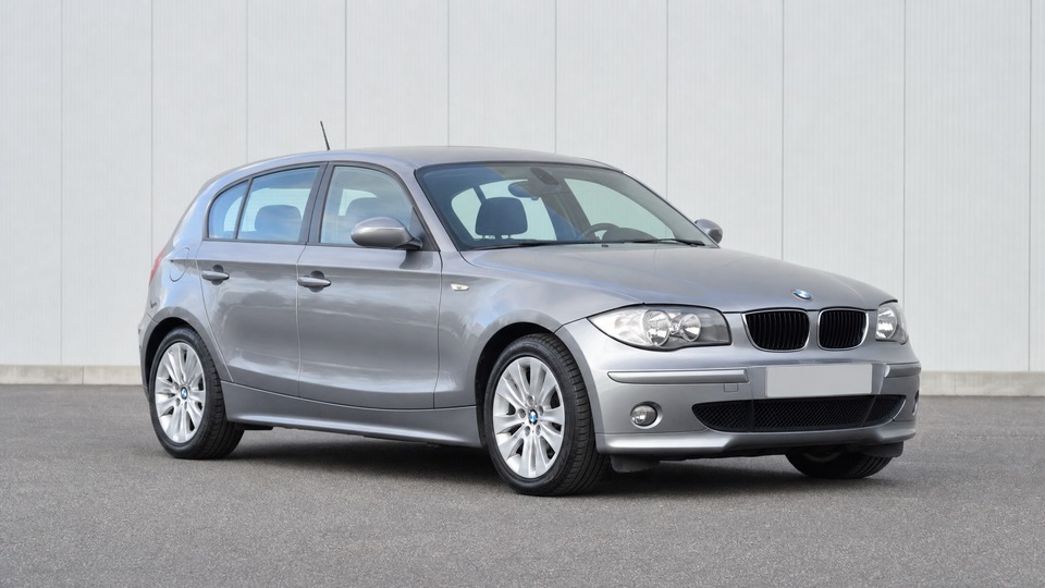 BMW 130i E87