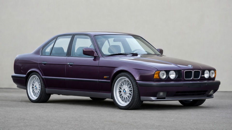 BMW M5 E34