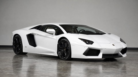 Lamborghini Aventador LP700