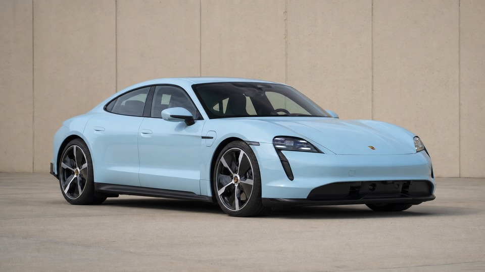 Porsche Taycan J1