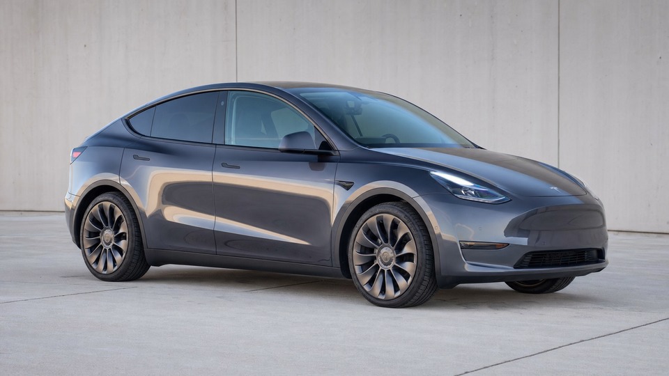Tesla Model Y Long Range Mk1